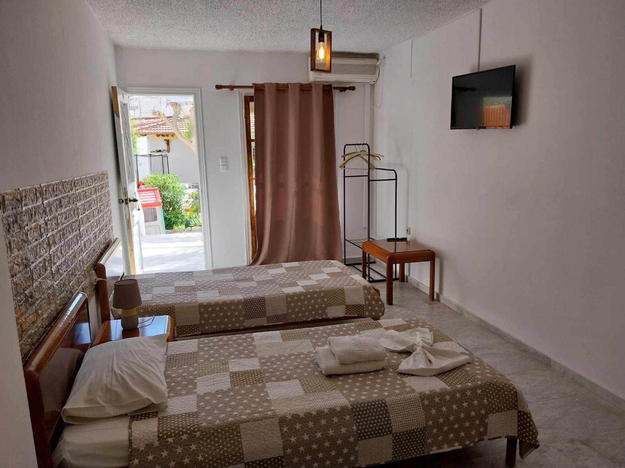 Katerina Apartments Kalymnos Town Exterior foto