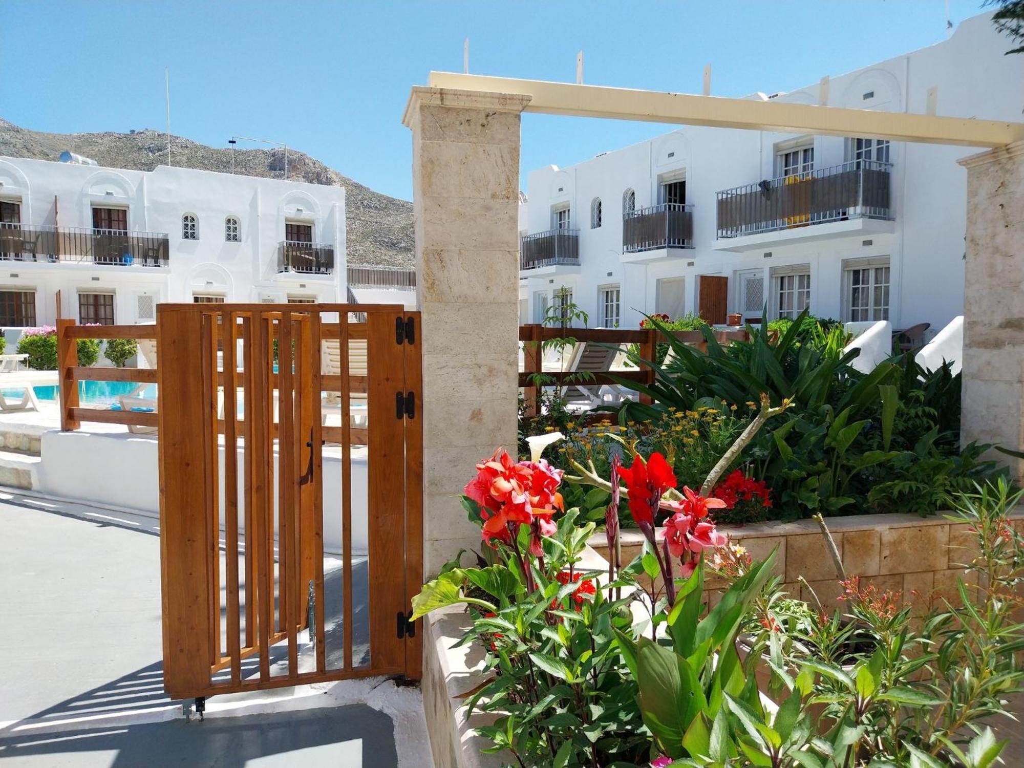 Katerina Apartments Kalymnos Town Exterior foto